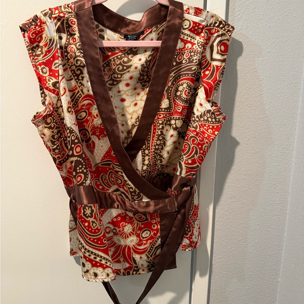 BCBGMaxAzria Red and Brown Patterned Wrap Top
